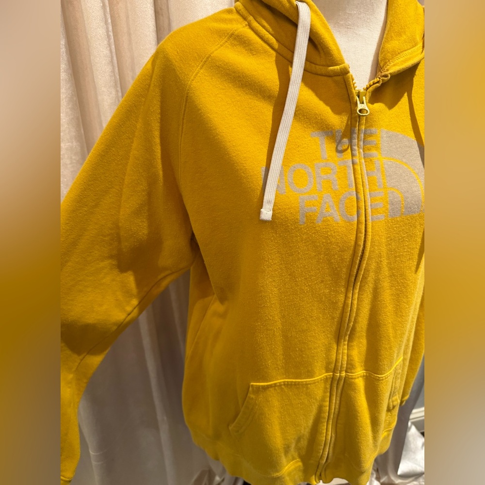 Northface zip up hoodie - Picture 2 of 10